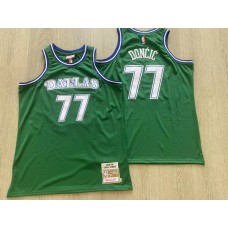 #77 Doncic Mavericks 2018-19 authentic jersey green